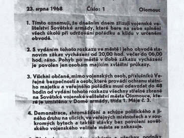Rozkaz velitele sovětských vojsk dislokovaných v Olomouci, plukovníka N. S. Kuprijenka, ze dne 23. srpna 1968, vyhlašující v Olomouci výjimečný stav. Státní okresní archiv v Olomouci.